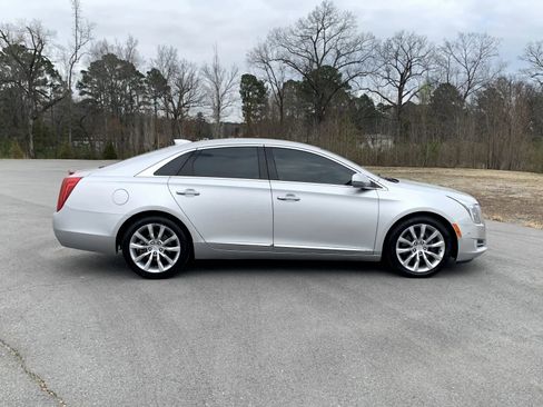 Used 2017 Cadillac XTS Luxury image 8