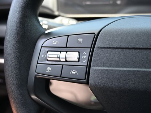 Used 2025 Kia K4 FWD image 30