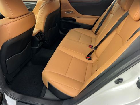 New 2025 Lexus ES 350 w/ Premium Package image 15