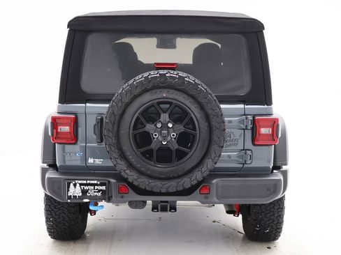 Used 2024 Jeep Wrangler Unlimited AWD/4WD image 8