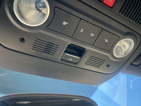 Used 2014 Volkswagen Beetle R-Line FWD image 13