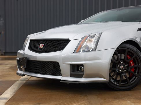 Used 2013 Cadillac CTS V image 29