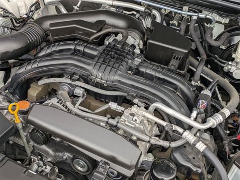 Used 2023 Subaru Crosstrek 2.0i Premium image 23