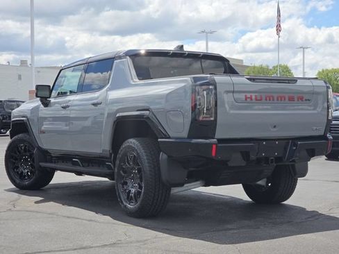 Used 2024 GMC Hummer EV 2X w/ LPO, Sport Package AWD/4WD image 22