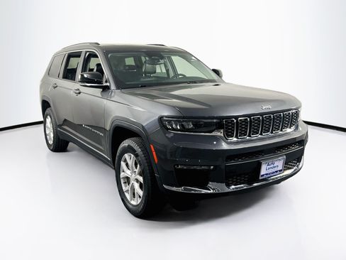 Used 2023 Jeep Grand Cherokee L Limited AWD/4WD image 3