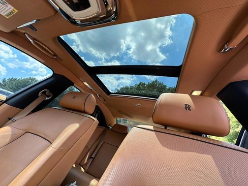 Used 2014 Rolls-Royce Ghost RWD image 39