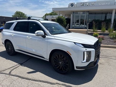 Used 2025 Hyundai Palisade Calligraphy AWD/4WD image 2