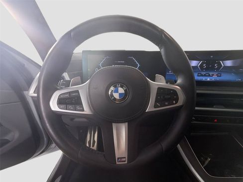 Used 2024 BMW X5 xDrive40i w/ M Sport Package AWD/4WD image 11