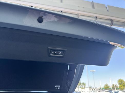 Used 2024 BMW X4 M40i w/ Premium Package image 24