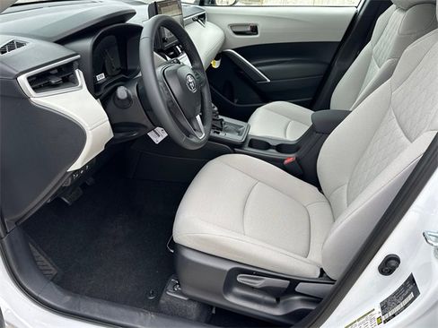 New 2026 Toyota Corolla Cross LE image 19