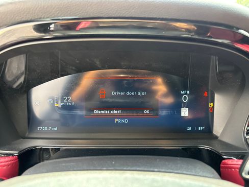 Certified 2025 Lincoln Corsair Reserve AWD/4WD image 15