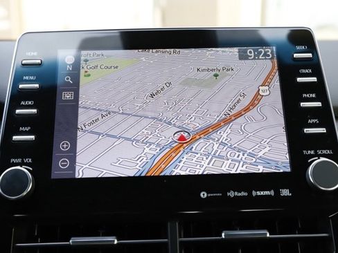 Used 2021 Toyota Avalon Limited image 23