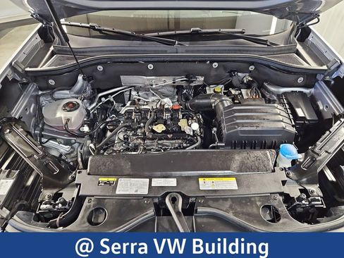 Used 2024 Volkswagen Atlas SEL AWD/4WD image 10