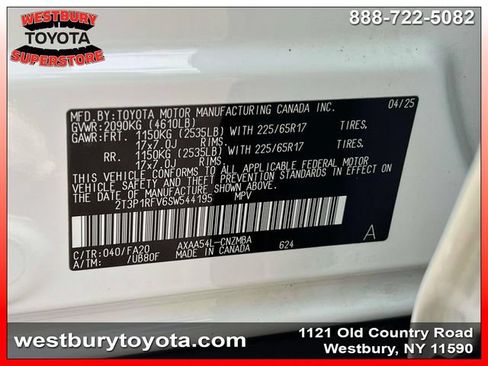 Used 2025 Toyota RAV4 XLE AWD/4WD image 24