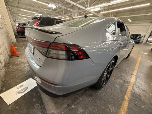 Used 2025 Honda Accord Sport image 27