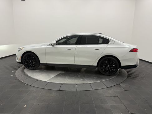 Used 2025 BMW 540i xDrive AWD/4WD image 5