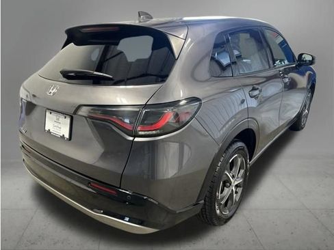 Certified 2025 Honda HR-V EX-L image 6