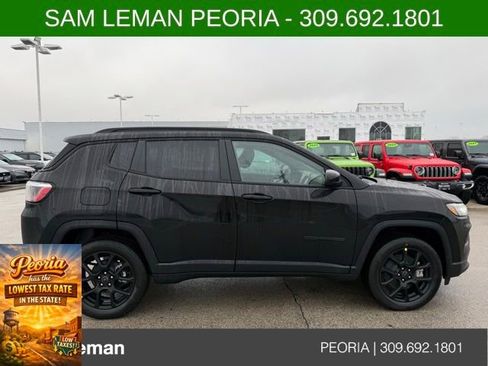 New 2026 Jeep Compass Latitude image 3