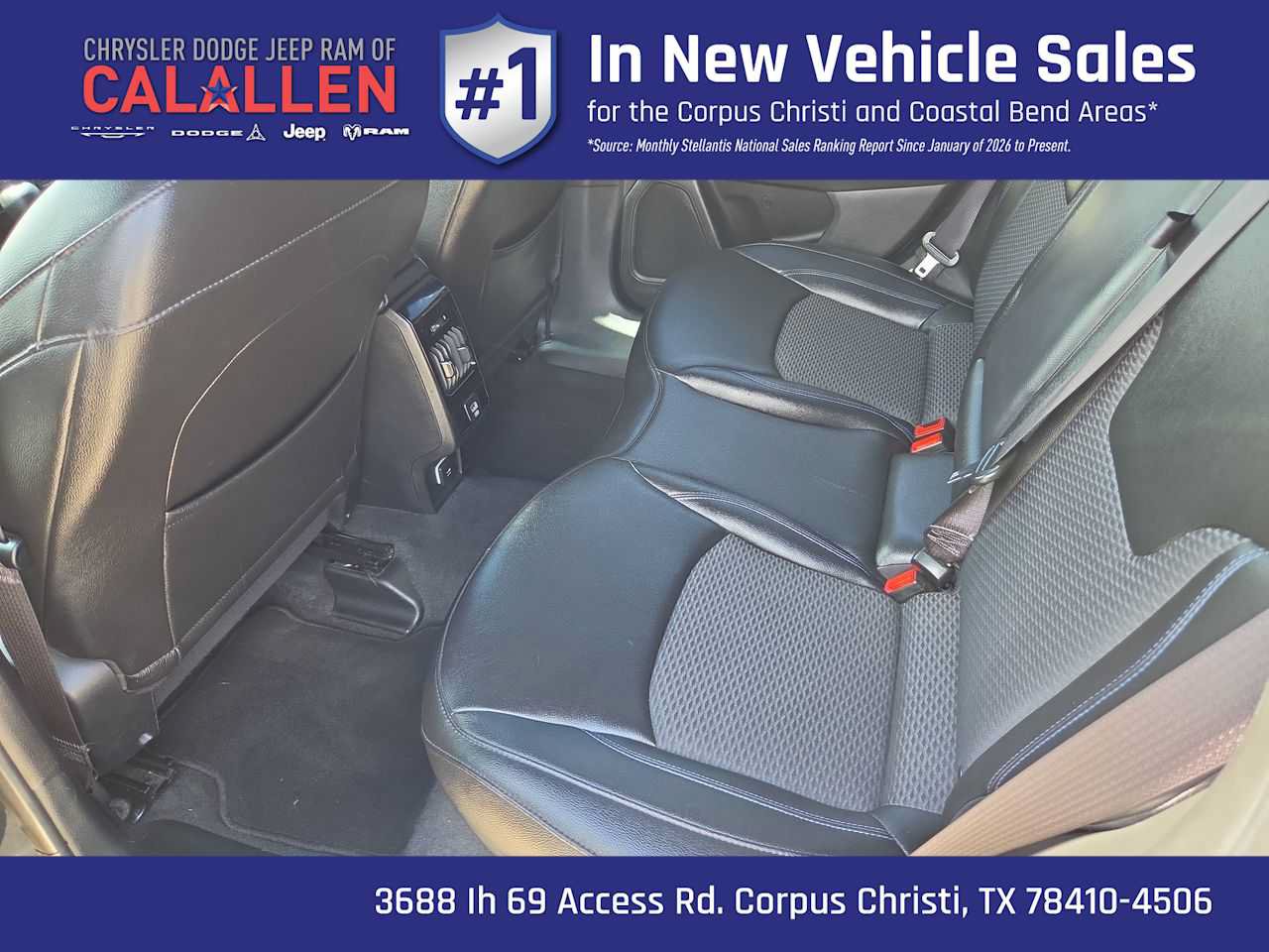 Used 2024 Jeep Compass Latitude AWD/4WD image 21