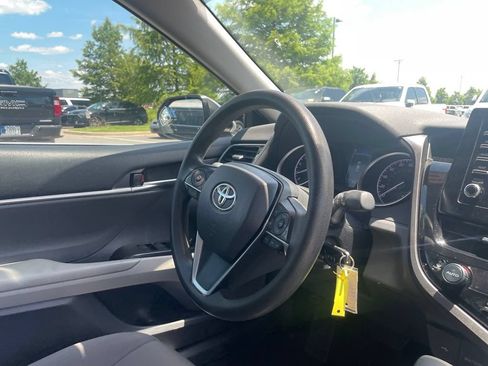 Used 2022 Toyota Camry LE FWD image 27