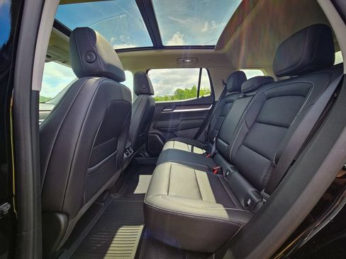 New 2026 GMC Terrain Denali w/ LPO, Floor Liner Package AWD/4WD image 33