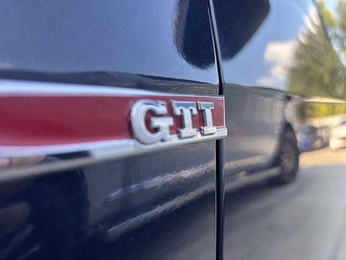 Used 2017 Volkswagen GTI S image 11