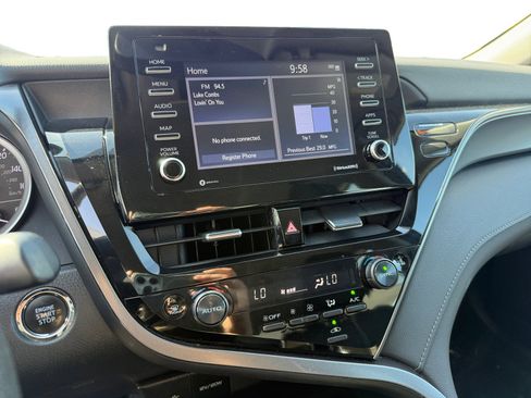 Used 2023 Toyota Camry LE w/ Convenience Package FWD image 12