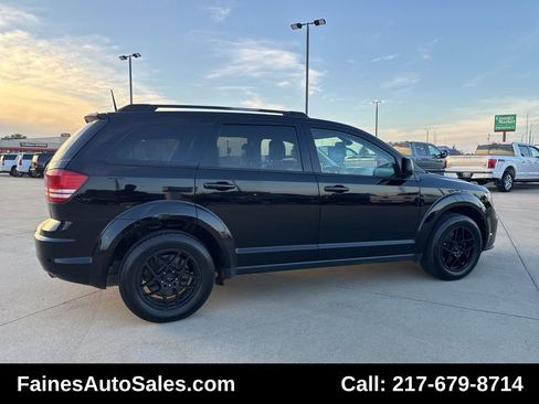 Used 2019 Dodge Journey SE image 21