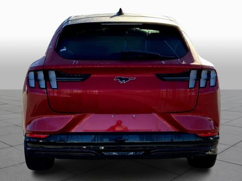 Used 2021 Ford Mustang Mach-E Premium image 4