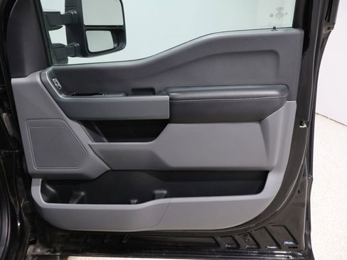 Used 2023 Ford F150 XLT w/ Max Trailer Tow Package image 24