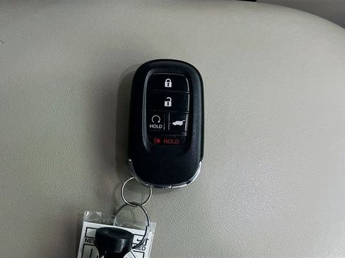 Used 2025 Honda HR-V EX-L image 33