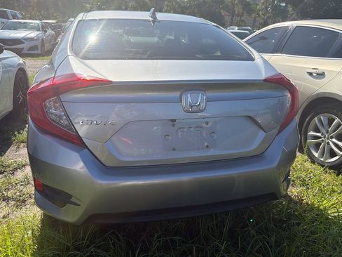 Used 2017 Honda Civic EX image 8