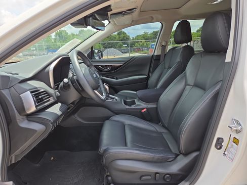 Used 2023 Subaru Outback Touring AWD/4WD image 10