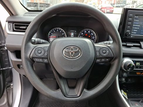 Used 2021 Toyota RAV4 XLE image 19