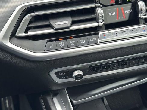 Used 2020 BMW X6 xDrive40i w/ M Sport Package image 35