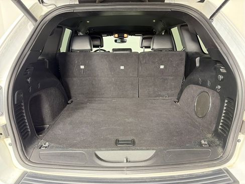 Used 2019 Jeep Grand Cherokee Altitude image 27