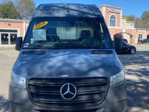 Used 2019 Mercedes-Benz Sprinter 144 image 7