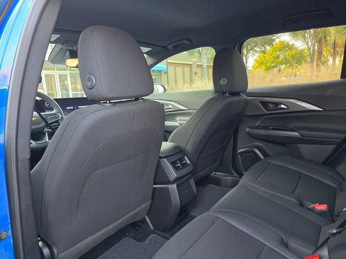 New 2026 Chevrolet Equinox EV LT image 17