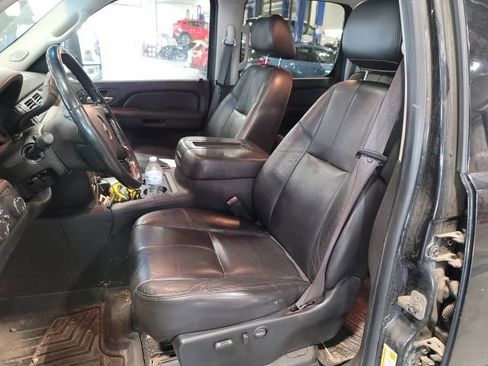 Used 2009 Chevrolet Silverado 3500 LTZ w/ LTZ Plus Package AWD/4WD image 10