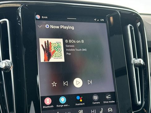 Certified 2023 Volvo XC40 Recharge Plus image 21