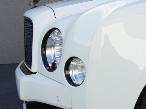 Used 2012 Bentley Mulsanne RWD image 90