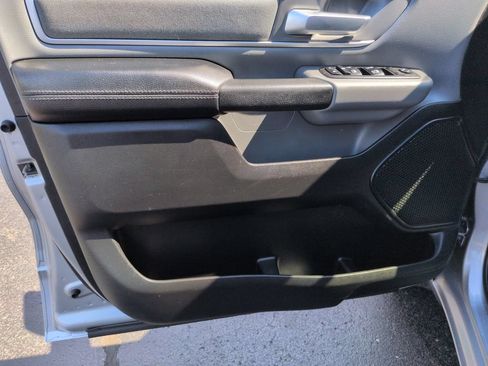 Used 2020 RAM 1500 Big Horn AWD/4WD image 10
