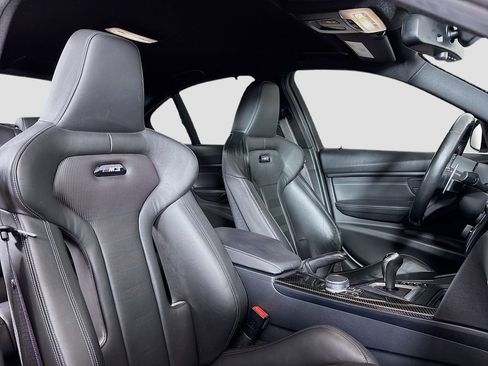 Used 2018 BMW M3 image 32