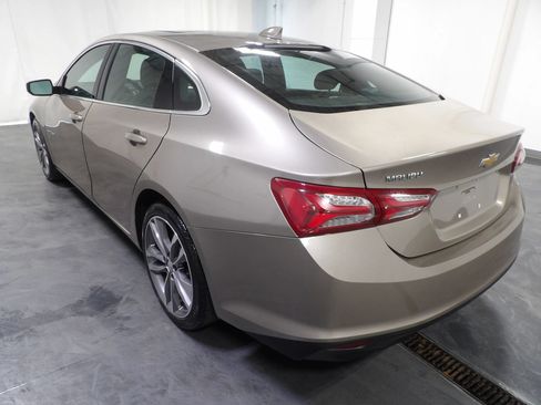 Used 2022 Chevrolet Malibu LT FWD image 7