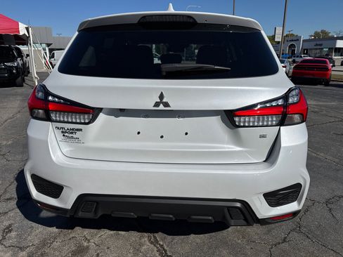 Used 2022 Mitsubishi Outlander Sport SE image 4
