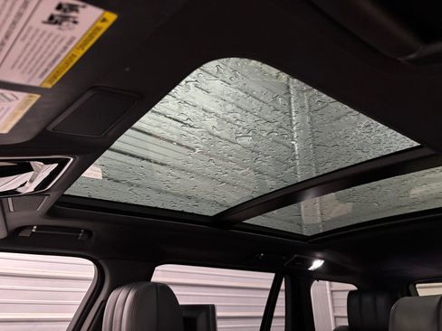 Used 2016 Land Rover Range Rover LWB SV Autobiography AWD/4WD image 22