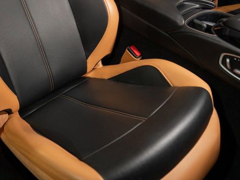 Used 2020 Aston Martin V8 Vantage Coupe image 20