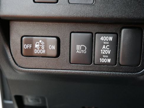 Certified 2020 Toyota Tacoma TRD Sport AWD/4WD image 31