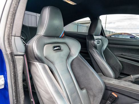 Used 2019 BMW M4 CS RWD image 17