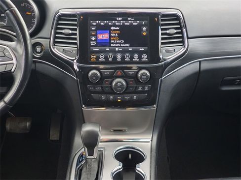 Used 2021 Jeep Grand Cherokee Limited image 31